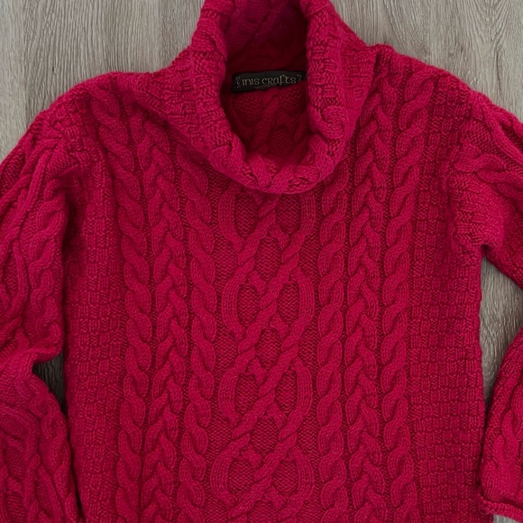 Inis Crafts Irish Cable Knit Turtleneck Sweater sz M. Made in Ireland - Picture 5 of 5